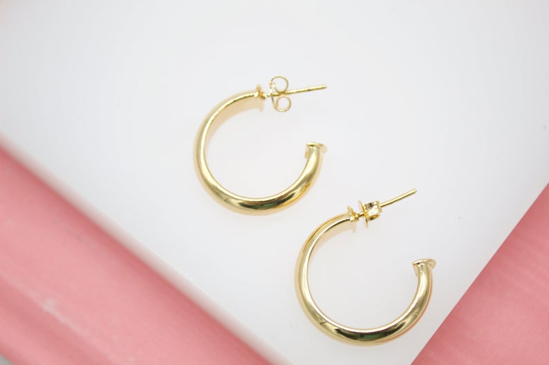 18K Gold Filled Half Open Hoops Stud Earrings (J127)