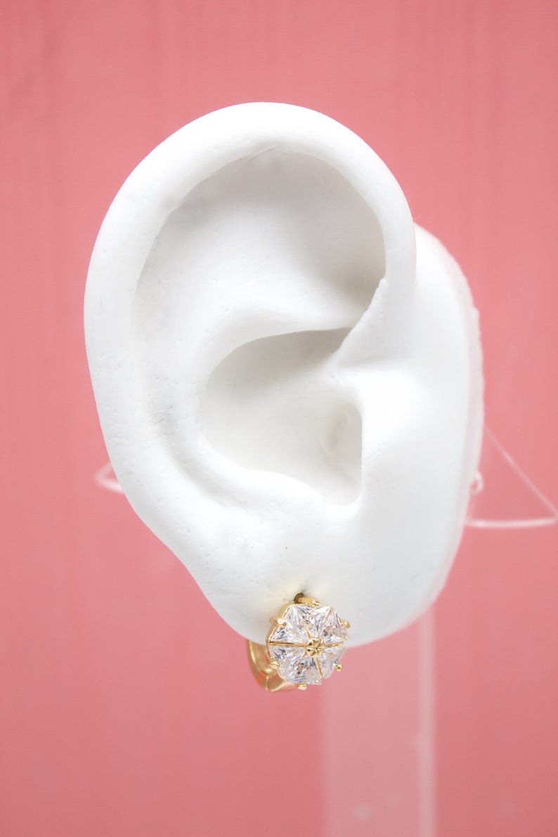 Flower CZ Gemstone Huggies Earrings (L73) [STYLE CC]
